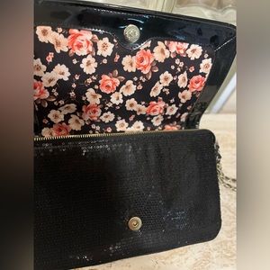 Party classic wallet Anne Klein